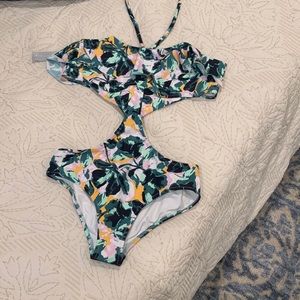 Cutout One-piece Swimsuit